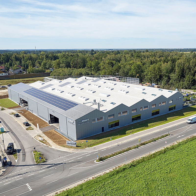 Neubau eines Lager- und Produktionsgebäudes mit Büro und Fachmarkt für Kraft Baustoffe in Höhenkirchen