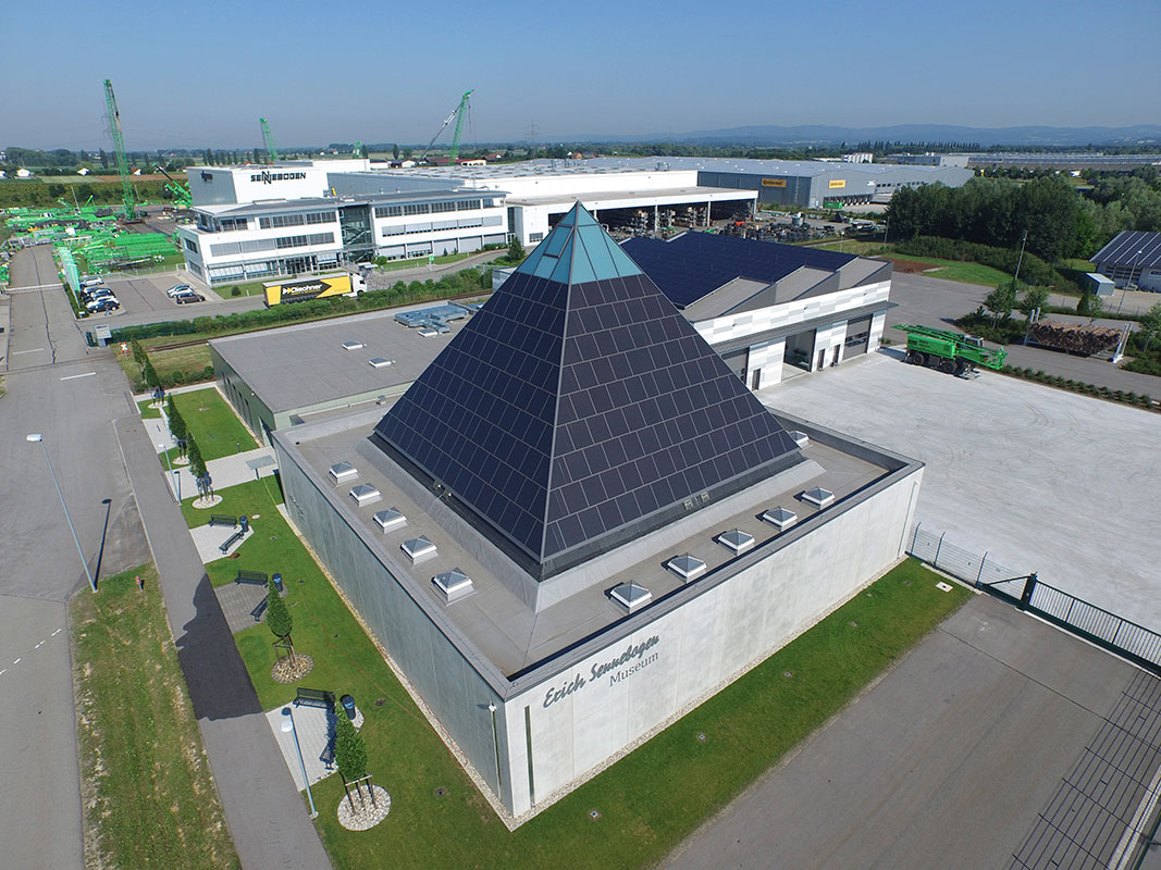 Neubau eines Museums mit Veranstaltungs- und Schulungszentrum der Sennebogen Akademie in Straubing-Sand