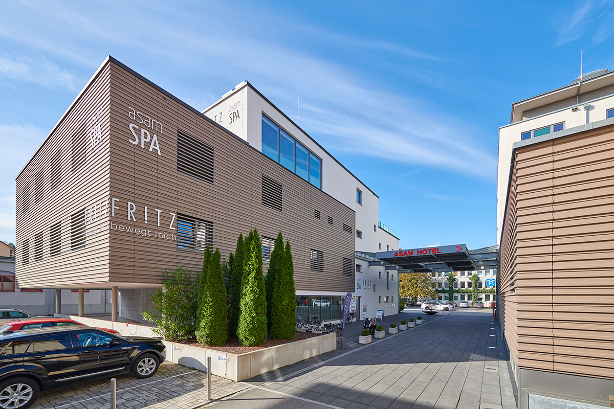 Neubau eines Wellness Centers mit Fitnessstudio und Tiefgarage in Straubing
